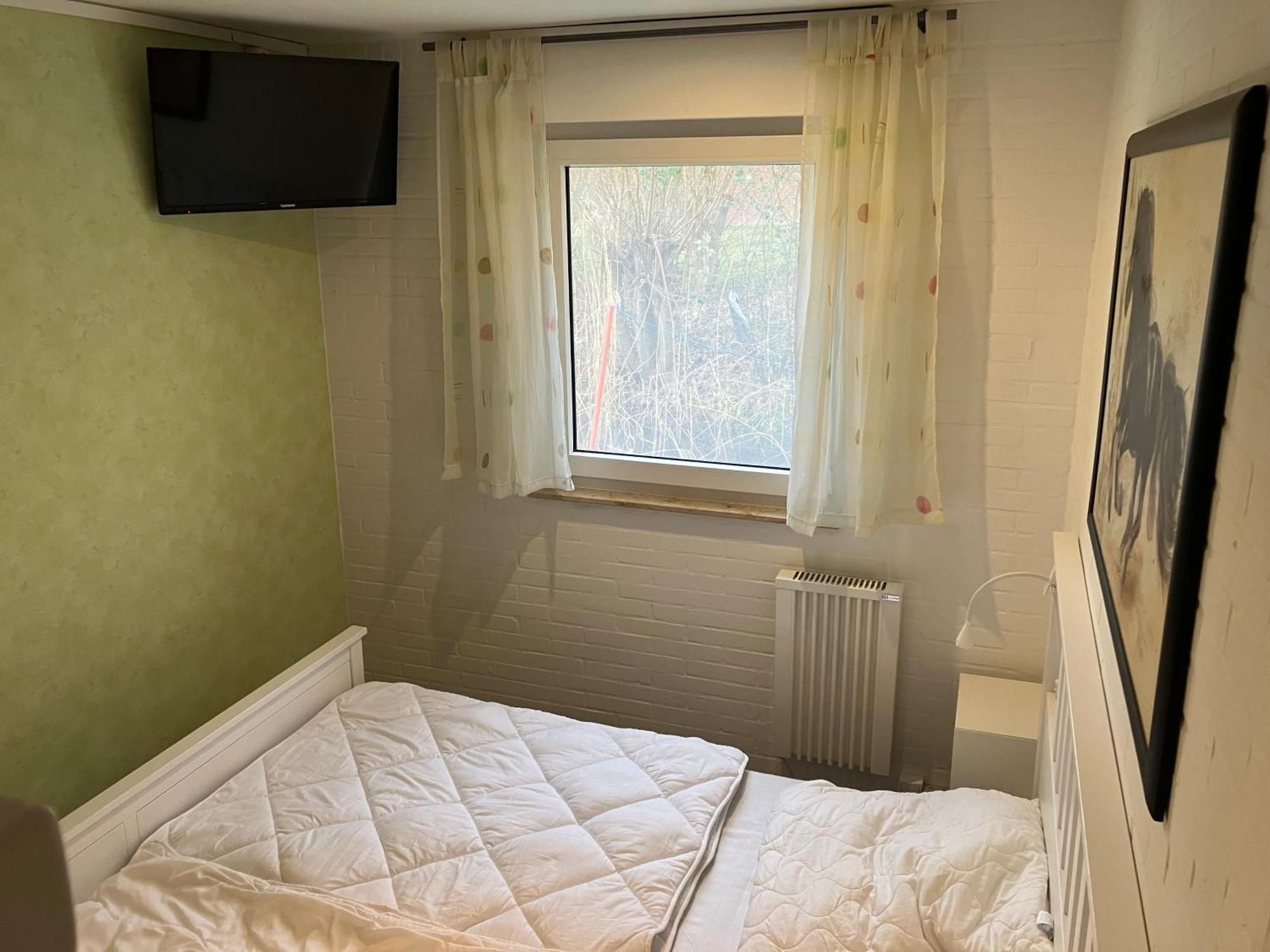 Schoenes Ferienhaus In Tossens Mit Schoenem Garten Бутадинген Екстериор снимка